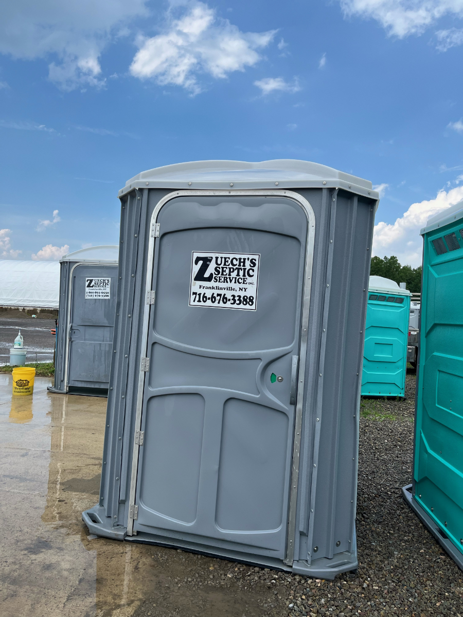 XLarge Portable Toilet - Outside